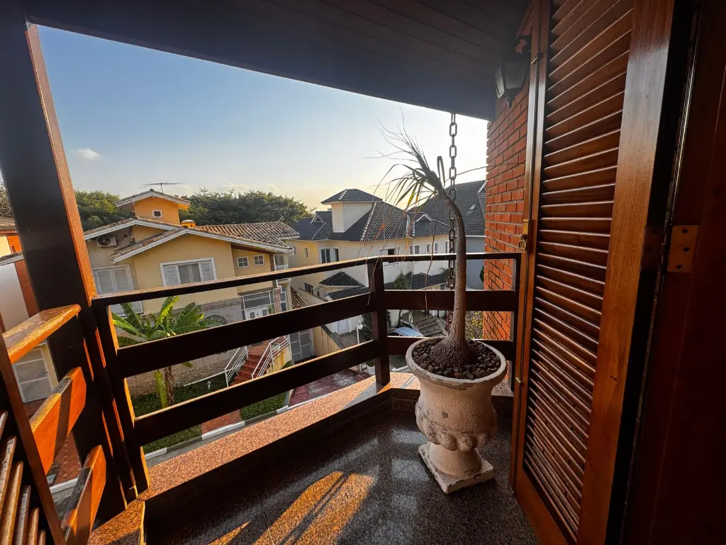 Varanda com vista para o condomínio